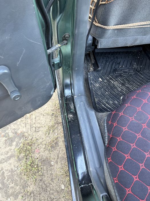 Автомобиль Шевроле Ланос