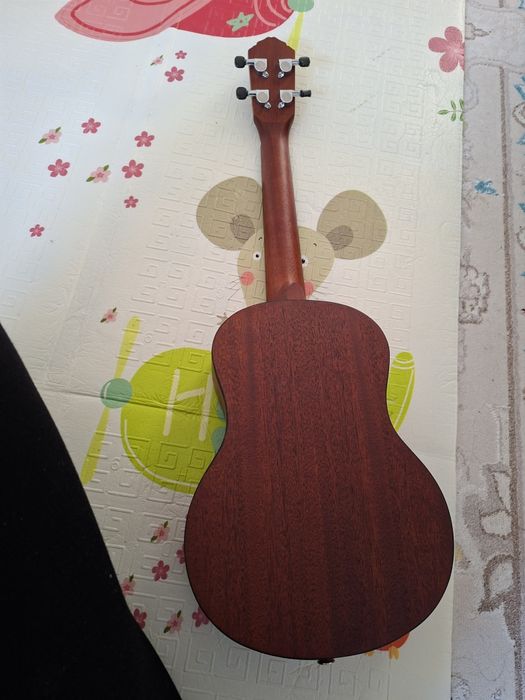 Продается Укулеле тенор Ortega