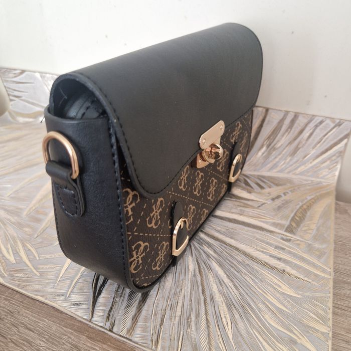 Дамска чанта нова