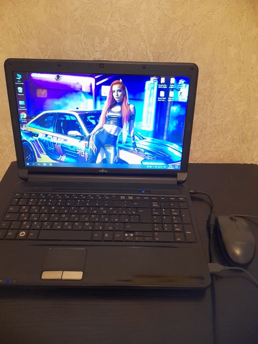 Ноутбук Fujitsu AH530