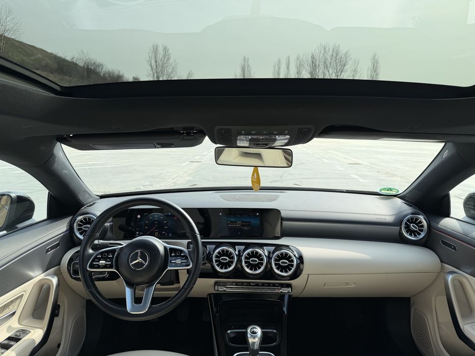 Mercedes-Benz CLA 200 benzina cutie manuala pachet AMG 163 CP