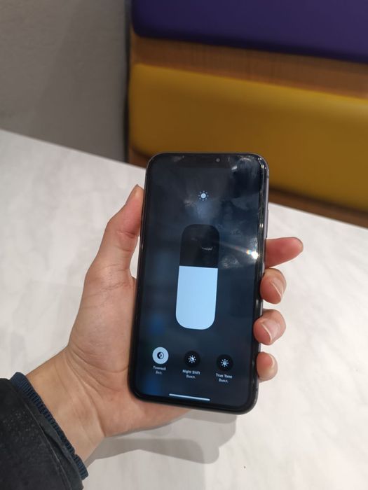 Iphone 11 qora rang