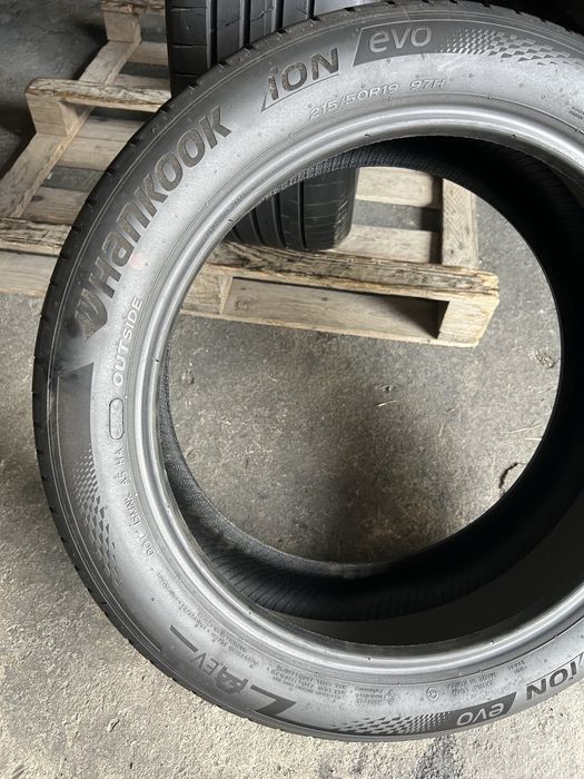2 anvelope de vara 215/50/19 Hankook DOT4824!