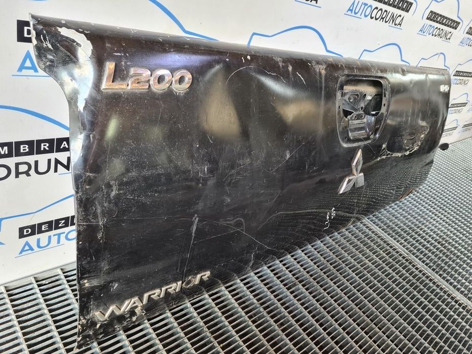 Oblon Mitsubishi L200 2006 - 2010 SUV 4 Usi negru (557) CU DEFECTE