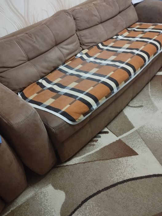 Отдам даром диван