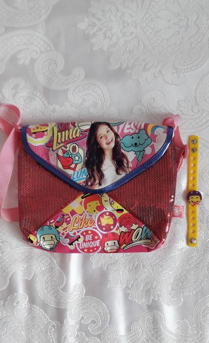 Чанта на Сой Луна