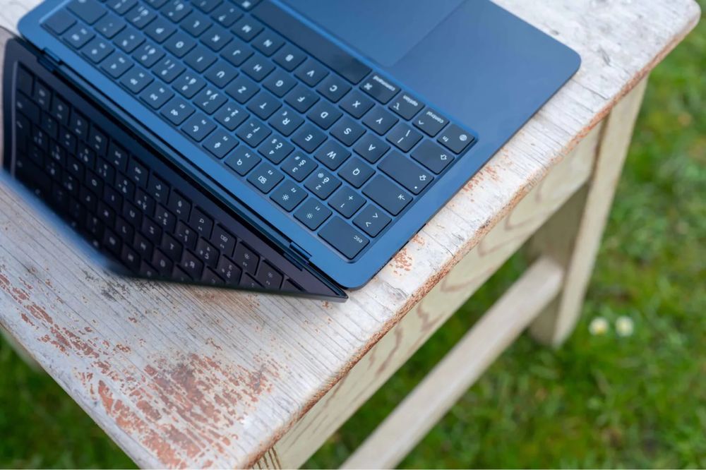 Macbook air 13 m4 16/256 21 цикл