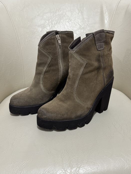 Botine de piele cu toc