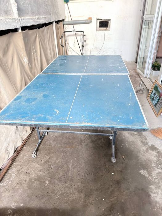 Продается отличном состоянии теннисный стол.