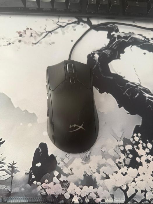 Продам комплект девайсов HyperX на компьютер клавиатура,наушники,мышь