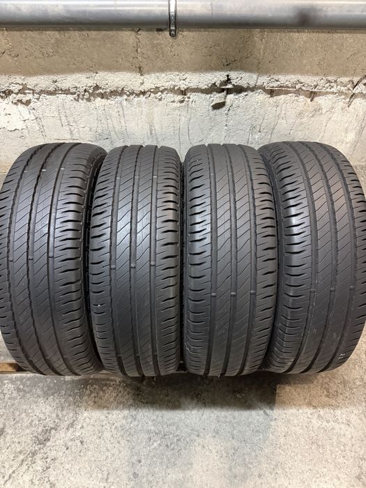 215/65/16c 4бр Michelin dot22