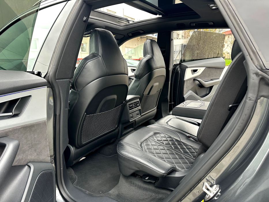 Audi Q8-5.0 TDi-hibrid-SLine-panoramic-interior competition-SCHIMB!
