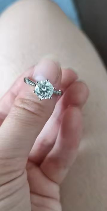 Годежен пръстен с диамант