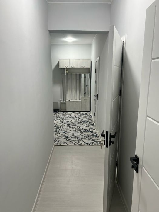 сдаю 2х комнатную квартиру  в новостройке вся укомплектованна !