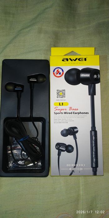 Продам наушники awei super bass