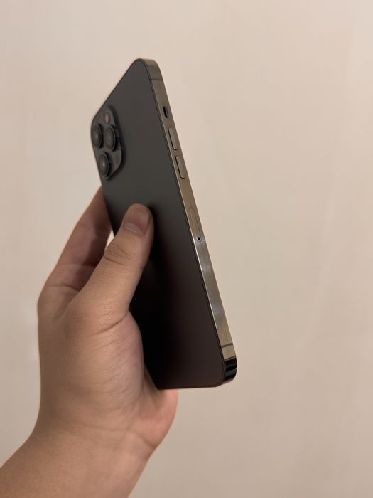 iPhone 12 Pro Max. 256GB. В Отличном состоянии!