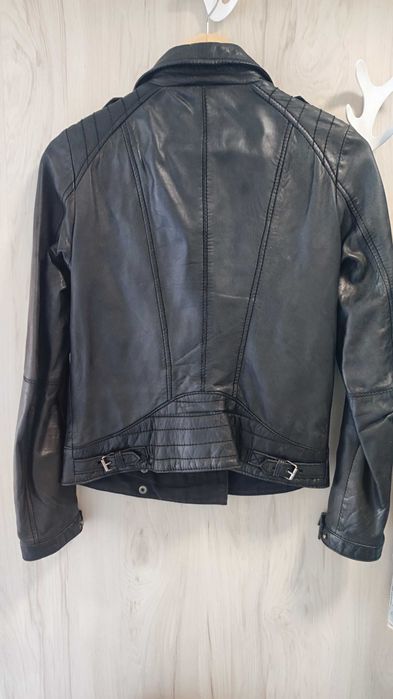 Черно дамско яке от естествена кожа