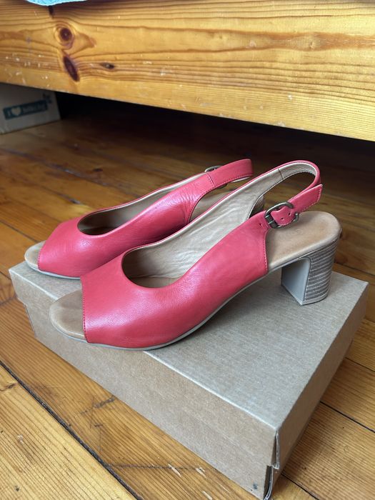 Дамски сандали Carlo Fabiani 39 номер