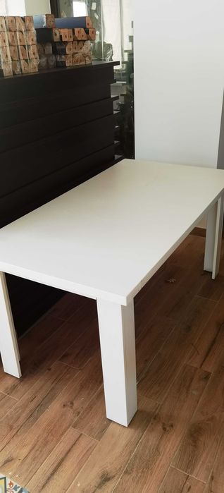 vand masa restaurant 4 persoane fixa