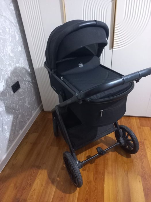 Продам коляску 2 в одном