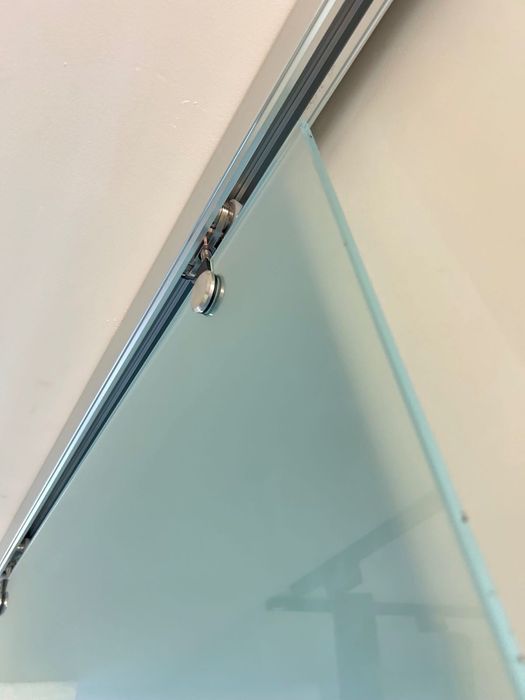 Стъклена плъзгаща система