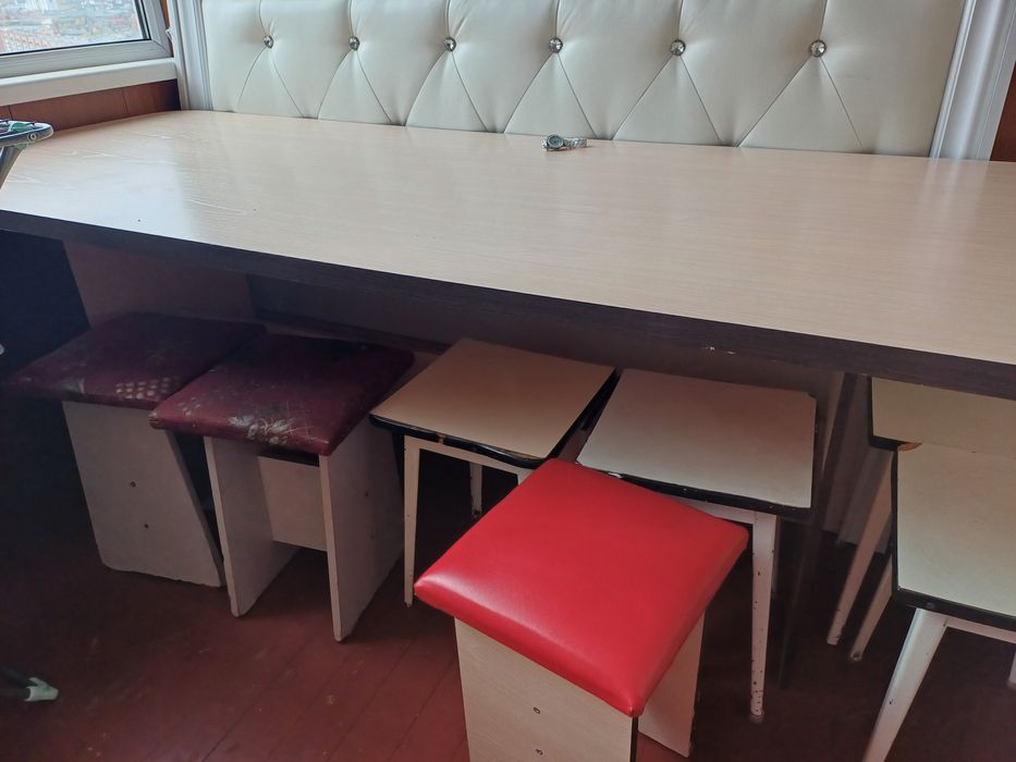 Стол ,орындық сатылады
