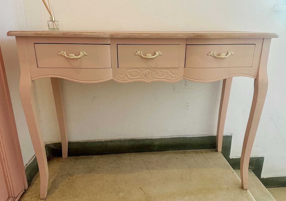 Consolă vintage roz pudrat – 3 sertare