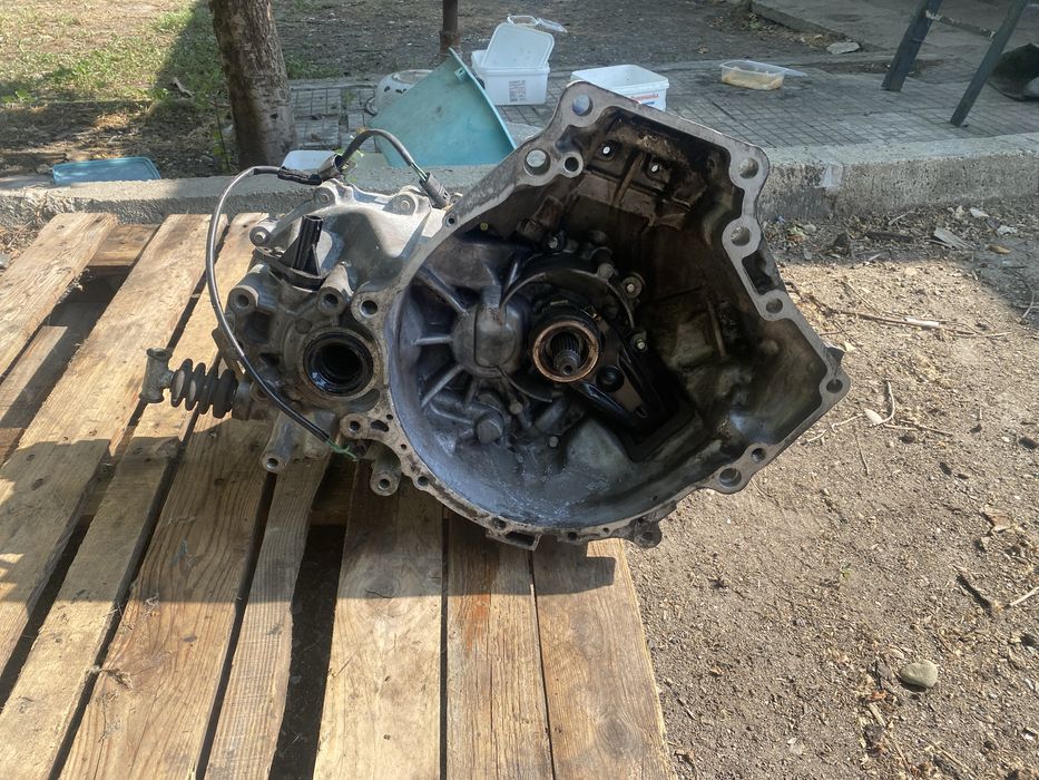 Скоростна кутия за мазда примаси 2.0 дизел