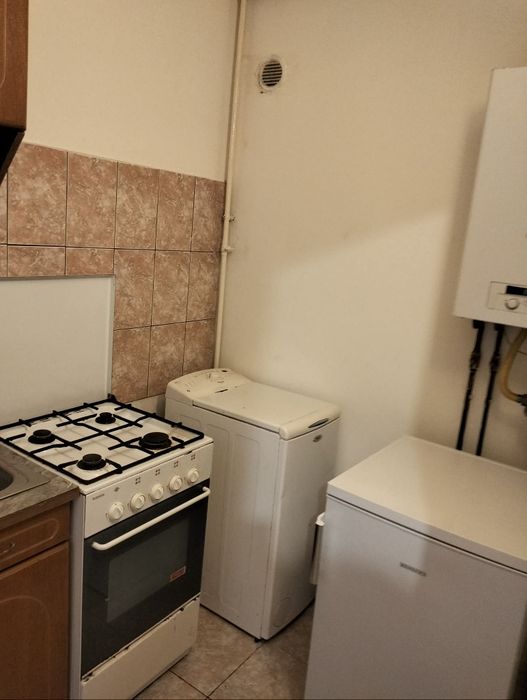 Închiriez garsonieră, Dragoș Vodă 6B, Baia Mare