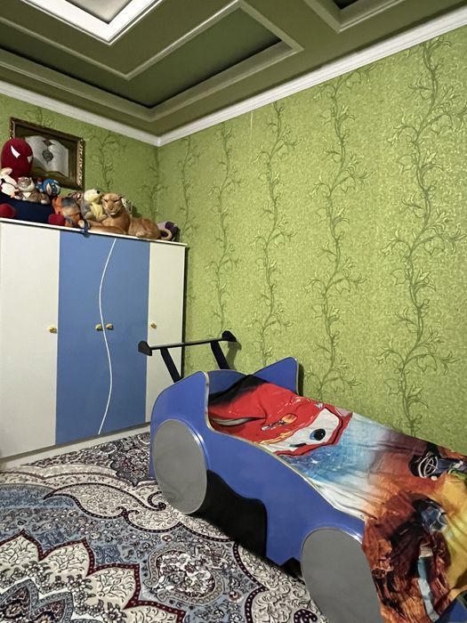 Bolalar karavoti va shkaf
