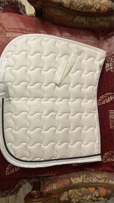 Вальтрап для лошади.