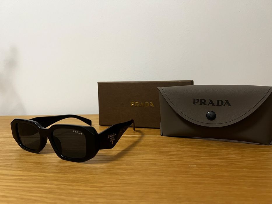 Ochelari de soare Prada de dama
