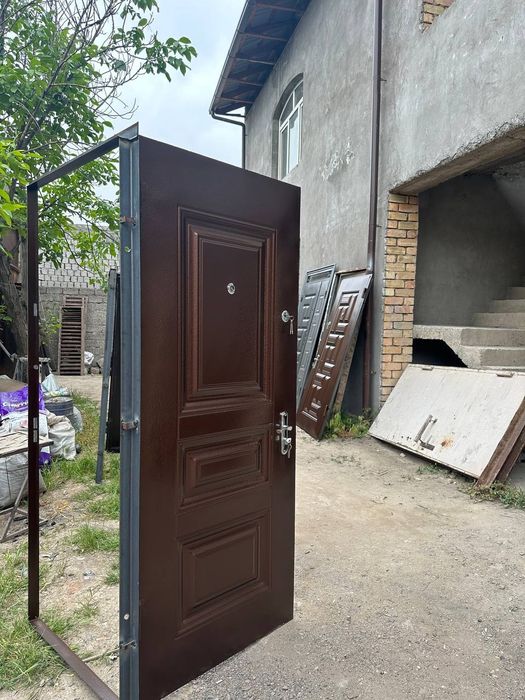 Sifatli temir eshiklar