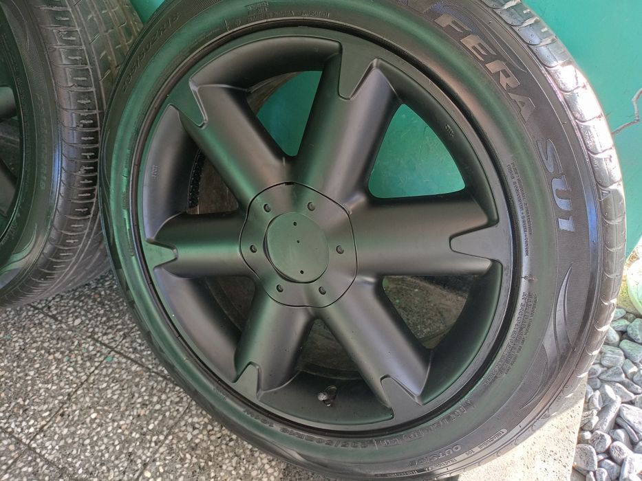 Продавам комплект гуми с джанти Дачия Дъстър/ Dacia Duster 4х4