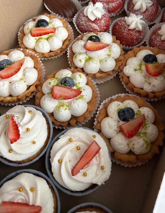 Торты выпечки крг