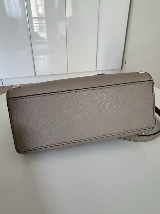 Geanta Michael Kors marime medie, cu tinte