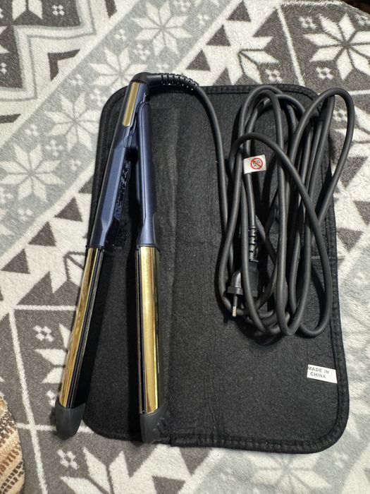 Placa de indreptat parul BABYLISS, ca NOU.