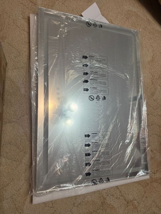 Oglinda LED baie cu iluminare si touch noua si sigiliata