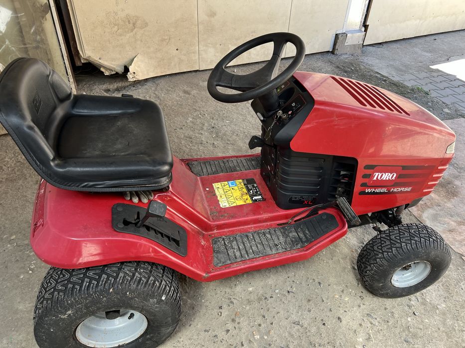 Tractoras gazon Toro