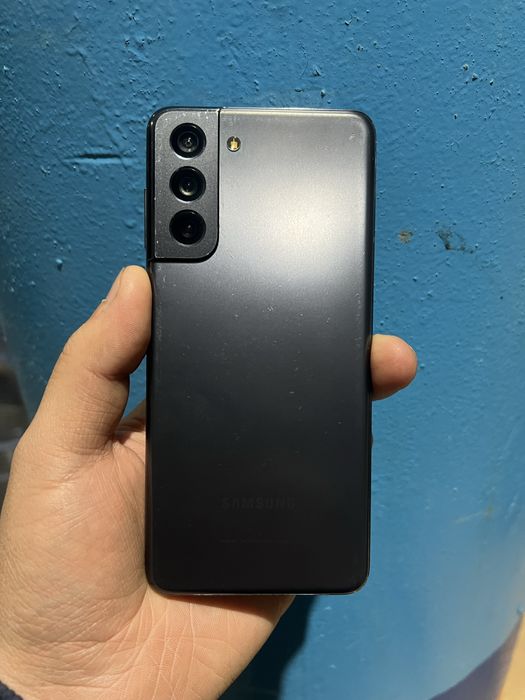 Srochna sotiladi  Samsung s21 5 g 8/256 gb holati yaxshi