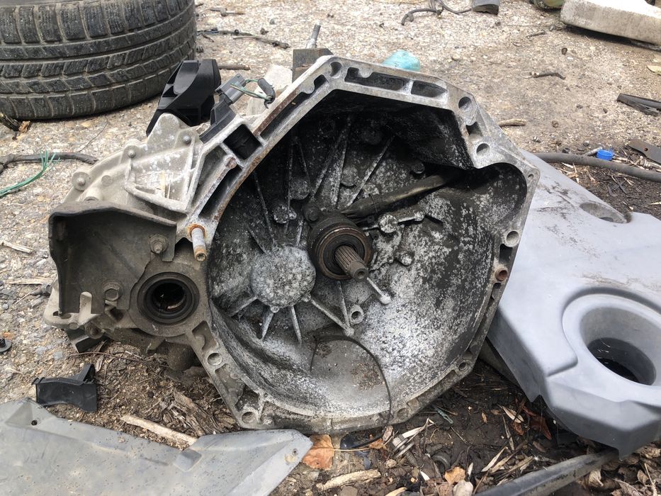 Скоростна кутия за renault 1.5 dci  laguna 3 megane 3