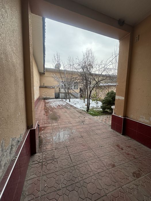 Продается  Дом  Уч-тепа район Урикзор