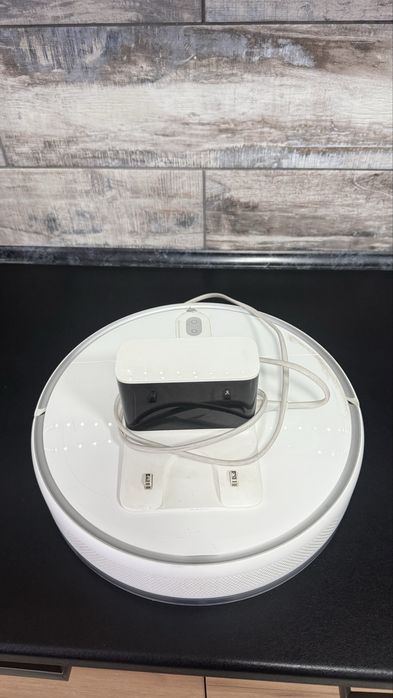 На запчасти робот пылесос