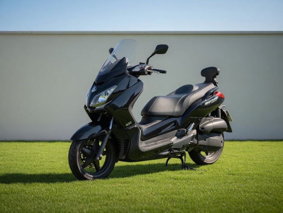 MBK Skycruiser ( Yamaha X-Max 125 ) Yp125R scuter