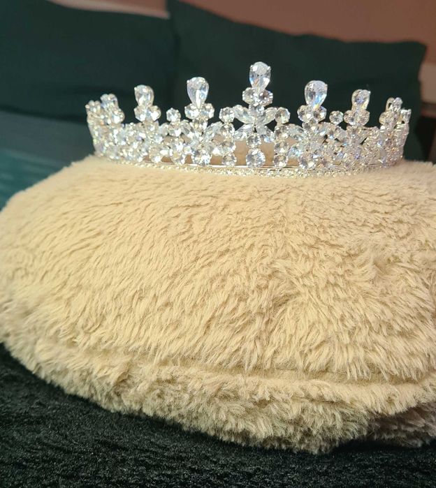 Diademă placată cu argint