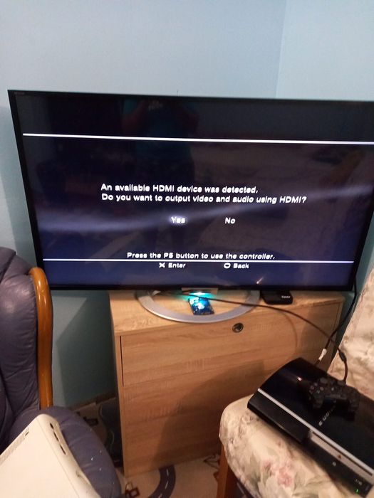 Продавам ps 3 с дефект