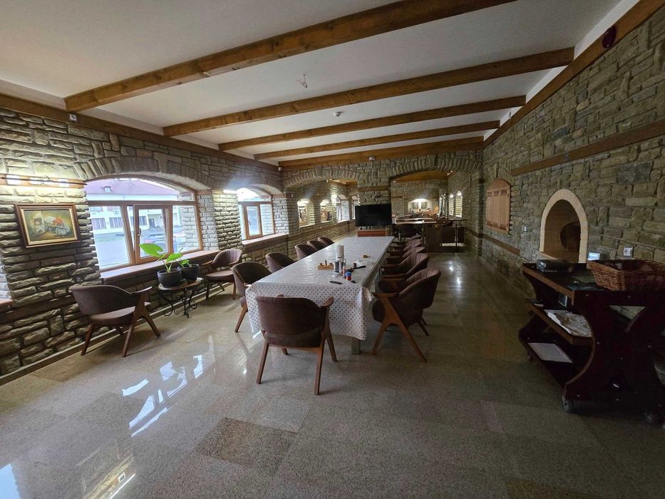 Продава се хотел