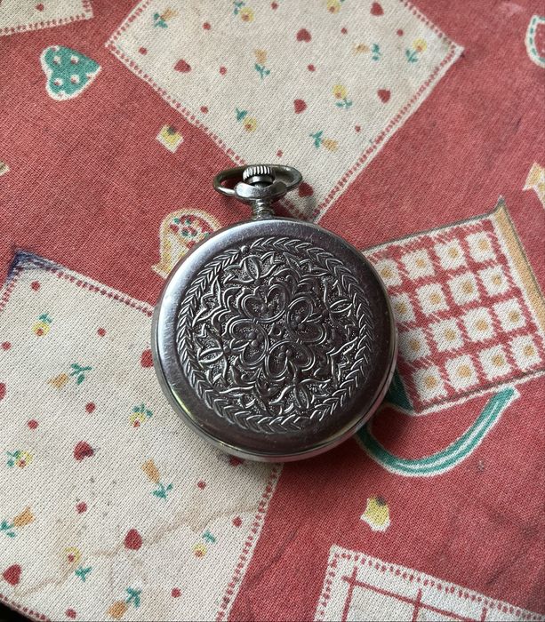 Руски джобен часовник Molnija