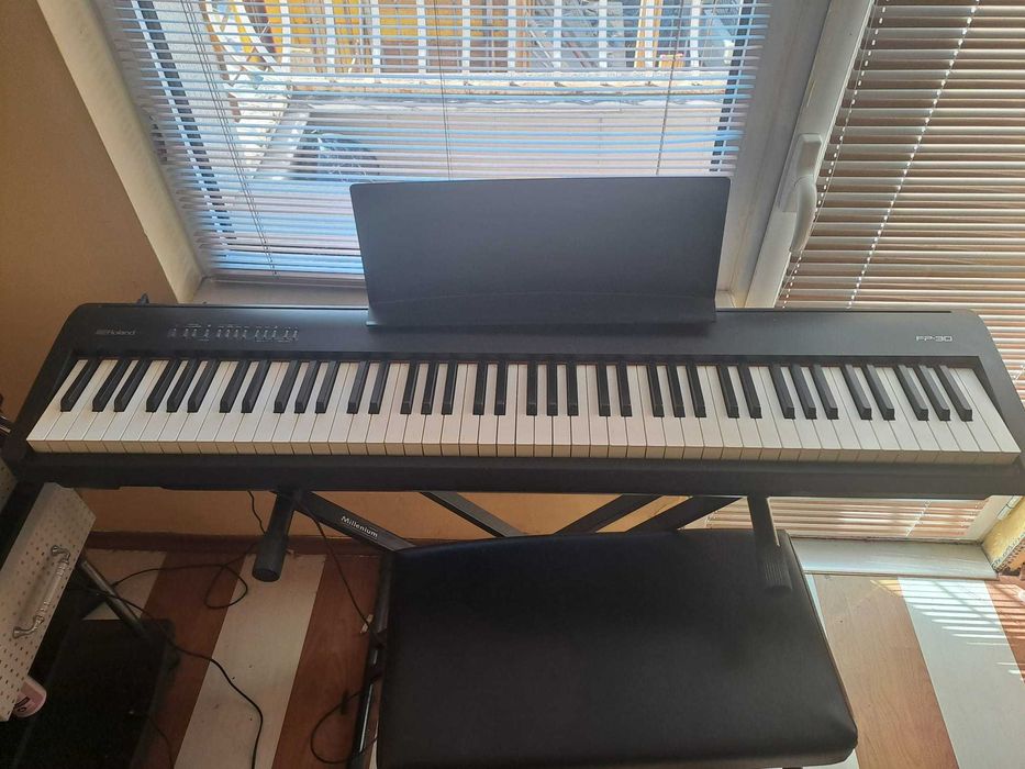 Roland FP-30 Electric Piano