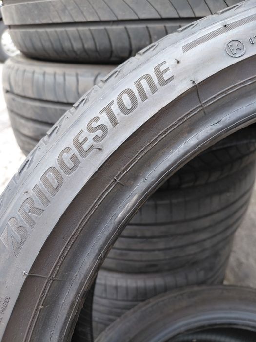 225/40/18" Bridestone 2бр.гуми.Дот2023